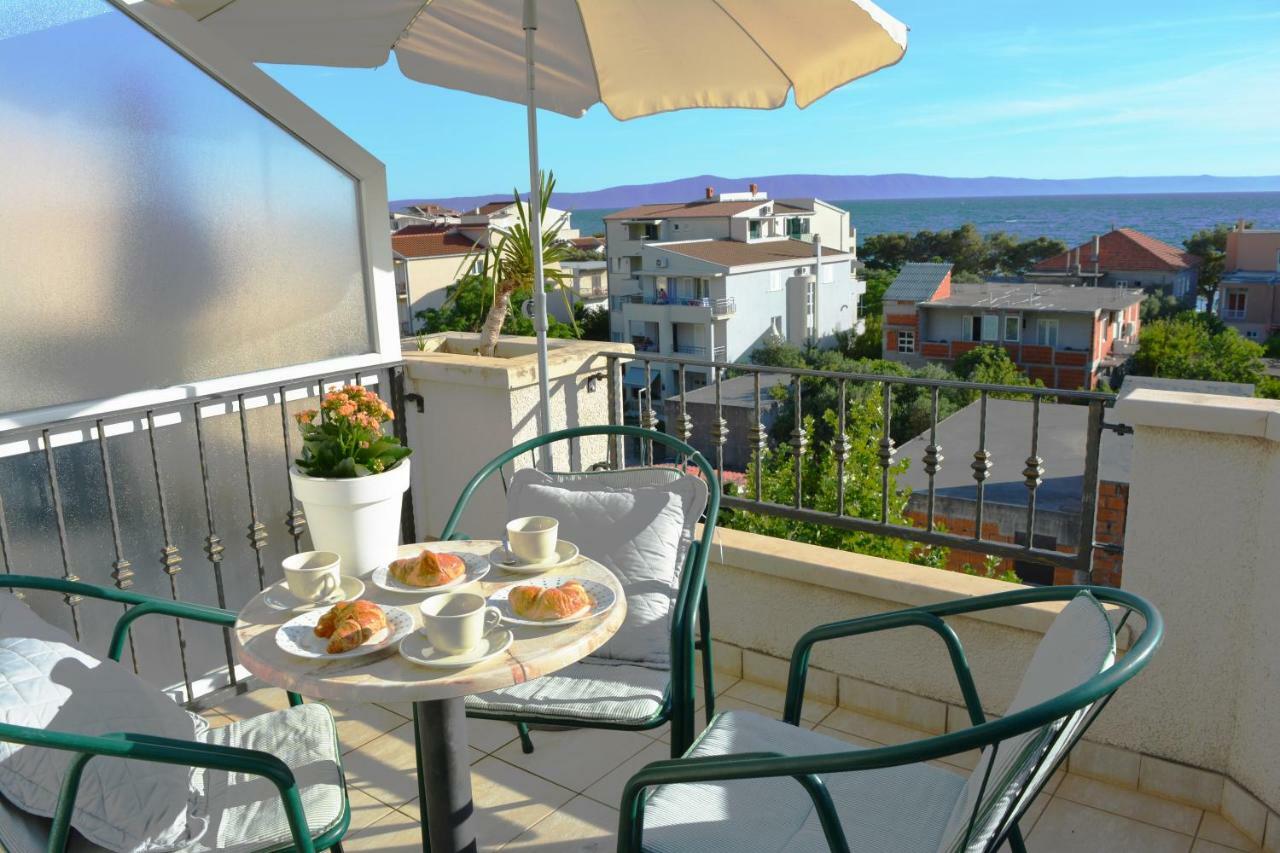 Apartments Villa Lili Tučepi Exteriör bild