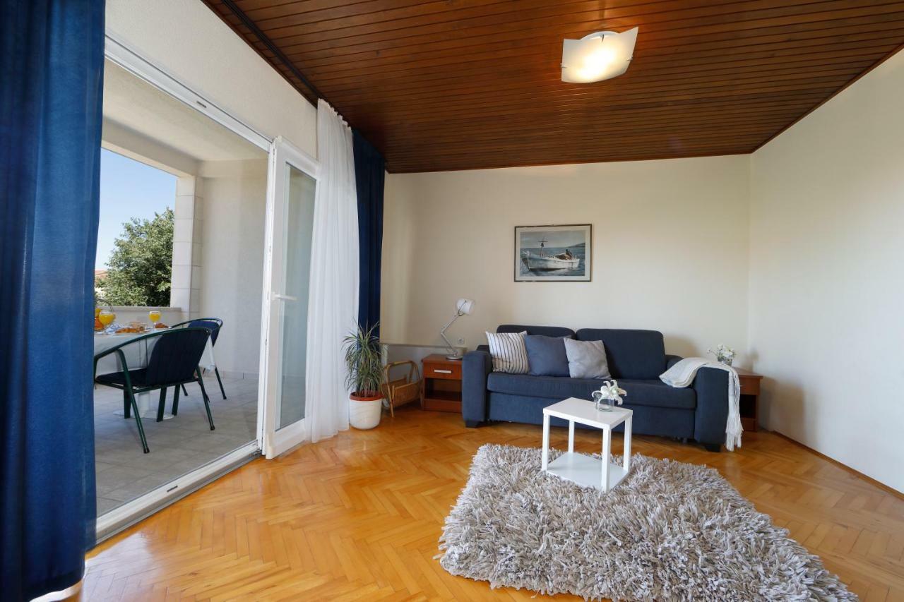 Apartments Villa Lili Tučepi Exteriör bild