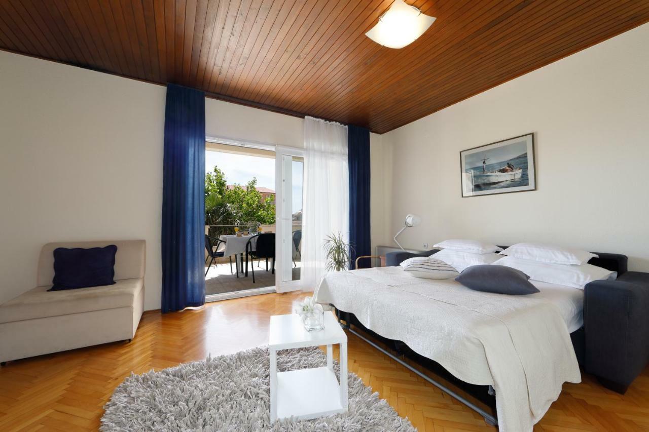 Apartments Villa Lili Tučepi Exteriör bild